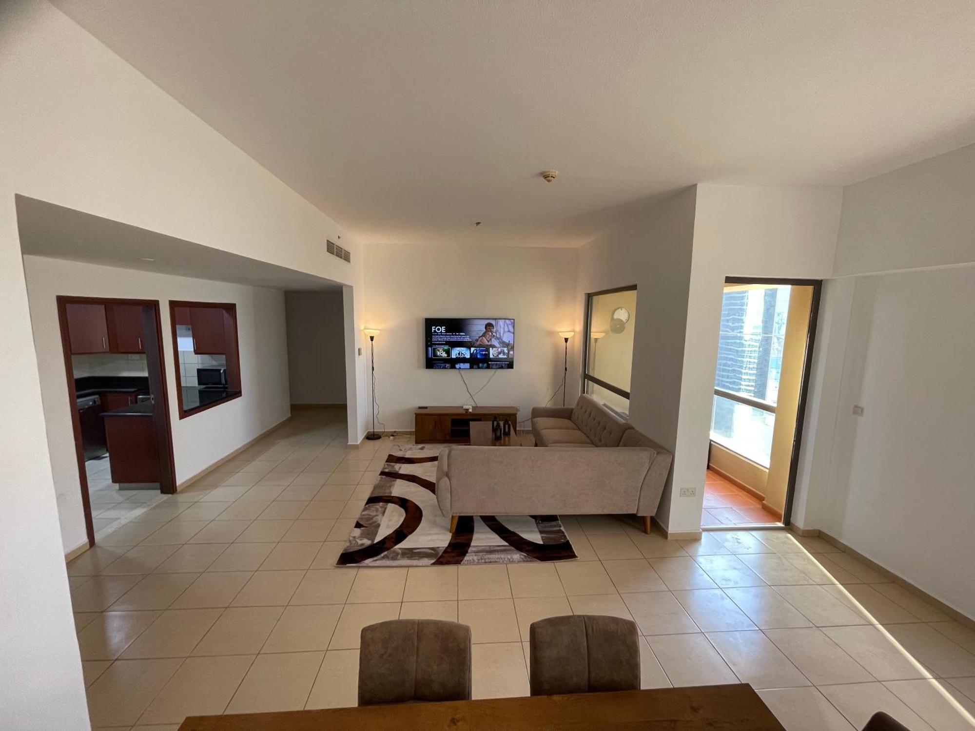Seaview Beach Hostel Jbr - Walk To Beach - Gym - Pool - Metro Station Dubai Exteriör bild