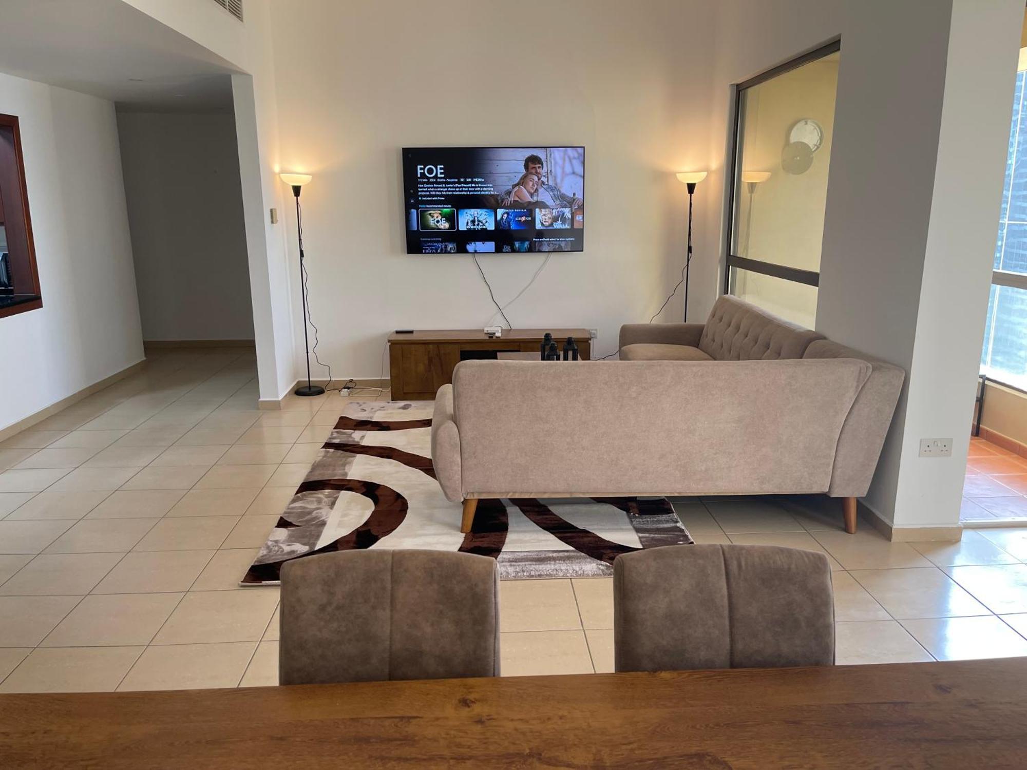 Seaview Beach Hostel Jbr - Walk To Beach - Gym - Pool - Metro Station Dubai Exteriör bild